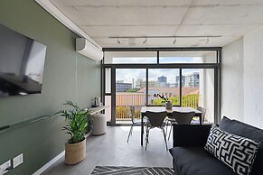 SIX ON N - Fluent Serviced Apartments