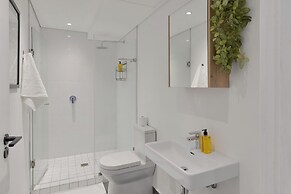 SIX ON N - Fluent Serviced Apartments