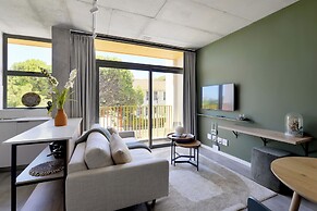 SIX ON N - Fluent Serviced Apartments