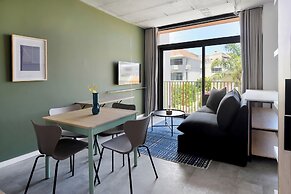 SIX ON N - Fluent Serviced Apartments
