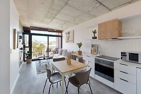 SIX ON N - Fluent Serviced Apartments
