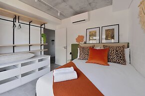 SIX ON N - Fluent Serviced Apartments