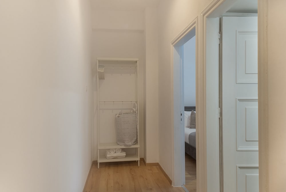 Phaedrus Living: City Breeze Residences Grace