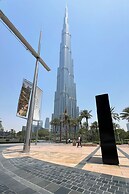 Luxury 2BR - partial Burj Khalifa view