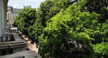 Harmonia Palace - Historic Residence