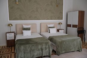 Harmonia Palace - Historic Residence