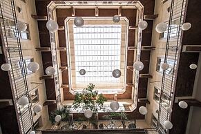Harmonia Palace - Historic Residence