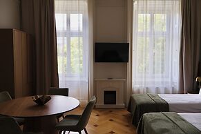 Harmonia Palace - Historic Residence