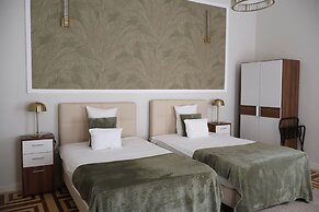 Harmonia Palace - Historic Residence