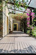 El Salto Luxury Ranch with Lake View