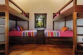 El Salto Luxury Ranch with Lake View