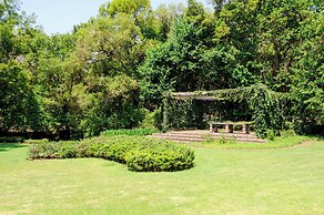 El Salto Luxury Ranch with Lake View