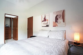 Family Home Pool & Jacuzzi in Cuernavaca