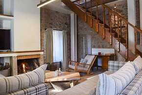 Secluded Mountain Refuge - Theonimfi Paradise Gem