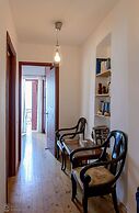 Waveside Sanctuary - Luxurious Seastone Villa