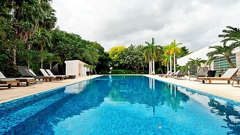 Luxurious Tropical Haven New Luxury Apt.
