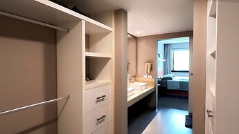 Luxurious Tropical Haven New Luxury Apt.