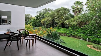 Luxurious Tropical Haven New Luxury Apt.