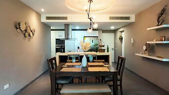 Luxurious Tropical Haven New Luxury Apt.