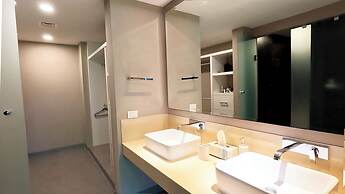 Luxurious Tropical Haven New Luxury Apt.
