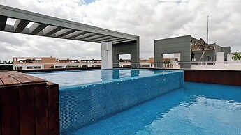 Luxurious Tropical Haven New Luxury Apt.