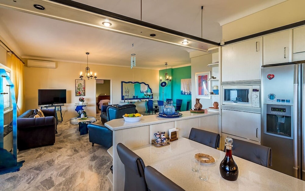 Sea Breeze Stunning Views - Pool Dream Gem