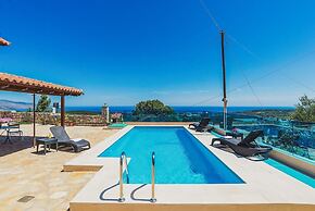 Sea Breeze Stunning Views - Pool Dream Gem