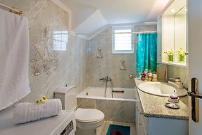 Sea Breeze Stunning Views - Pool Dream Gem