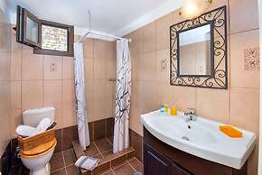 Paxoi Sunny Serenity - Kirki s Studio With Jacuzzi