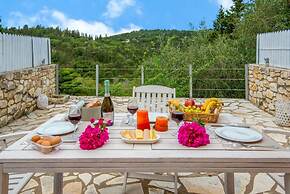 Paxoi Sunny Serenity - Kirki s Studio With Jacuzzi