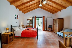 Paxoi Sunny Serenity - Kirki s Studio With Jacuzzi