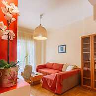 Athens Strawberry Hideaway - City Chic Retreat