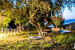 Kitries Summer Getaway - Eden Cozy Suite