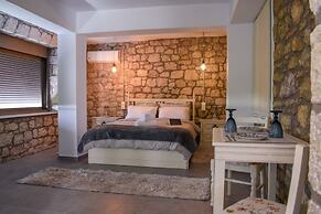 Coastal Stone Hideaway With Stunning Scenery