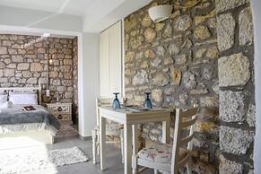 Coastal Stone Hideaway With Stunning Scenery