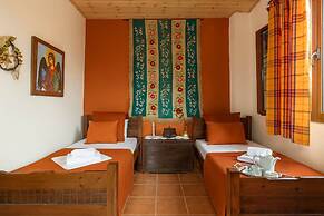 Cretan Magnolia Gem - Smari Cozy Getaway