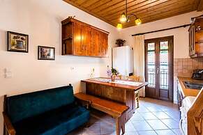 Stemnitsa Stone Residence - Comfy Mountain Getaway