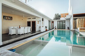 Casa Romira