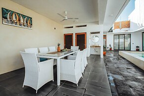 Casa Romira