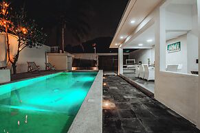 Casa Romira