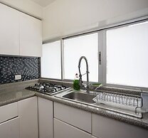 New Loft with Valet Parking & Amenities