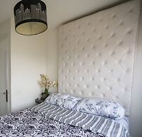 New Loft with Valet Parking & Amenities