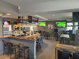 Native Rose Hotel