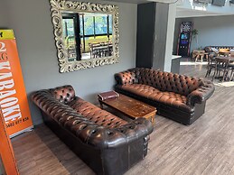Native Rose Hotel
