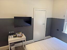 Native Rose Hotel
