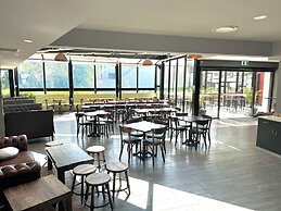 Native Rose Hotel