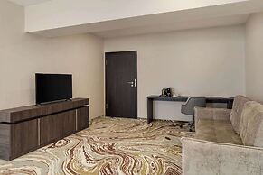Ramada by Wyndham Bucharest Otopeni Airport