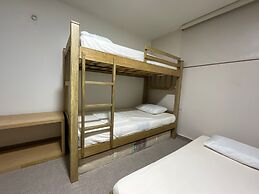 GL Hostal