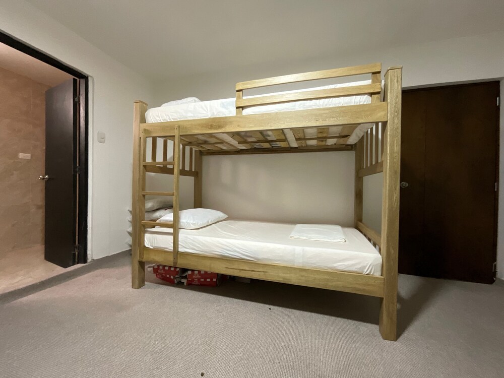 GL Hostal