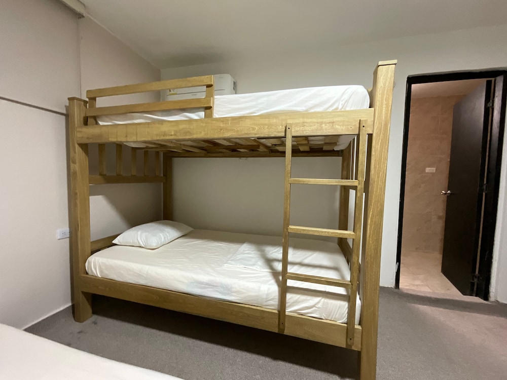 GL Hostal